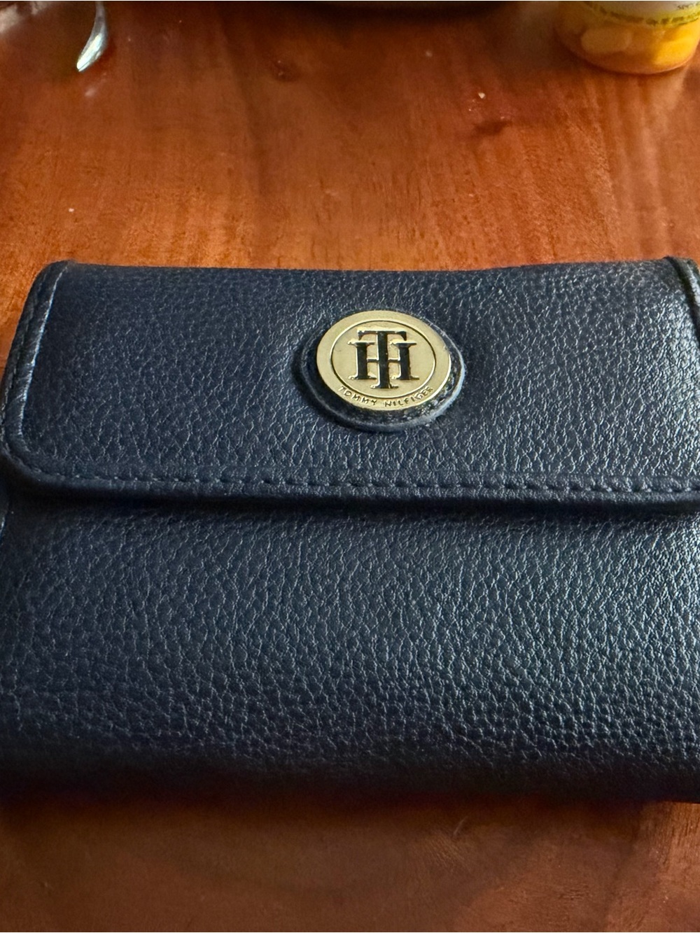 BRAND NWT TOMMY HILFIGER BLUE PEBBLED TEXTURED WALLET WITH GOLD LOGO